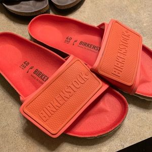 Birkenstock Tema Coral Slide